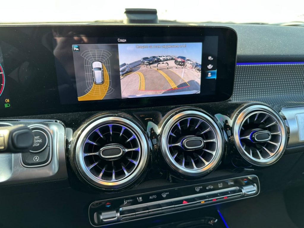 Mercedes Benz GLB-class X247 GLB 200d