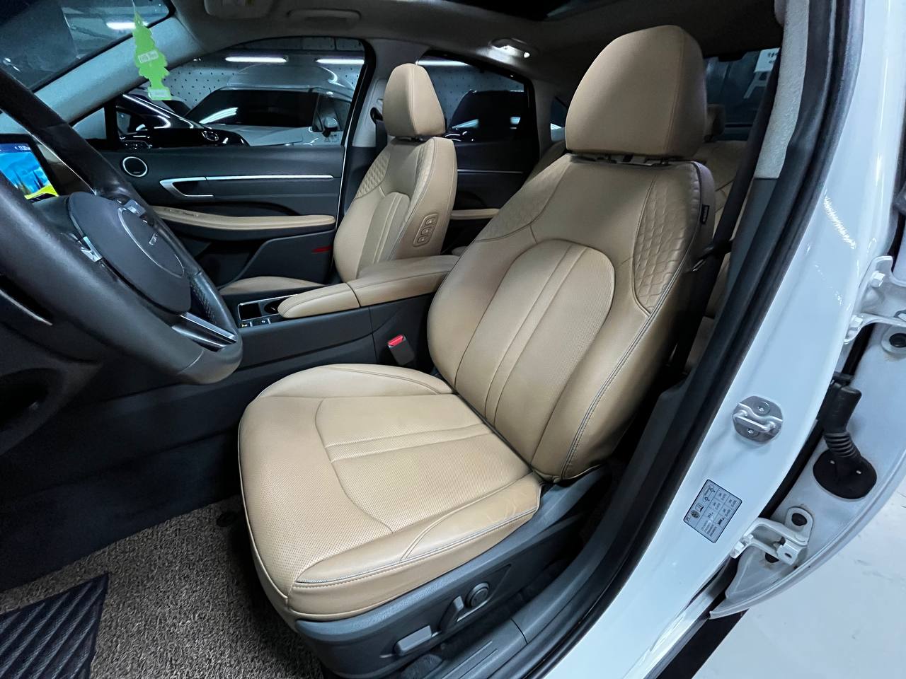 photo_8@10-12-2025_04-20-42