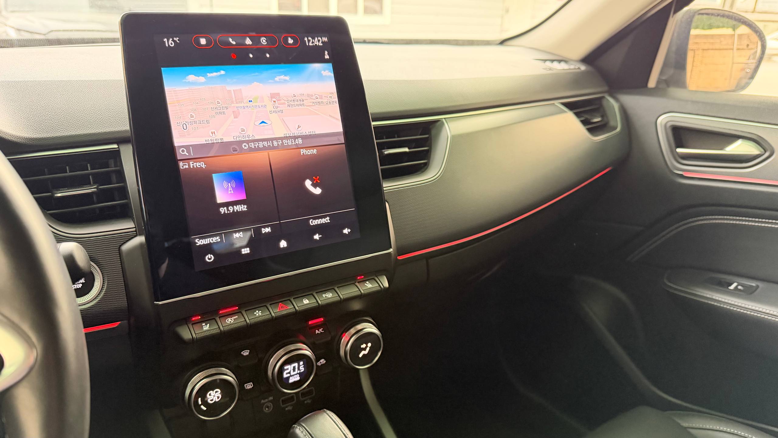 photo_34@19-02-2026_04-49-05