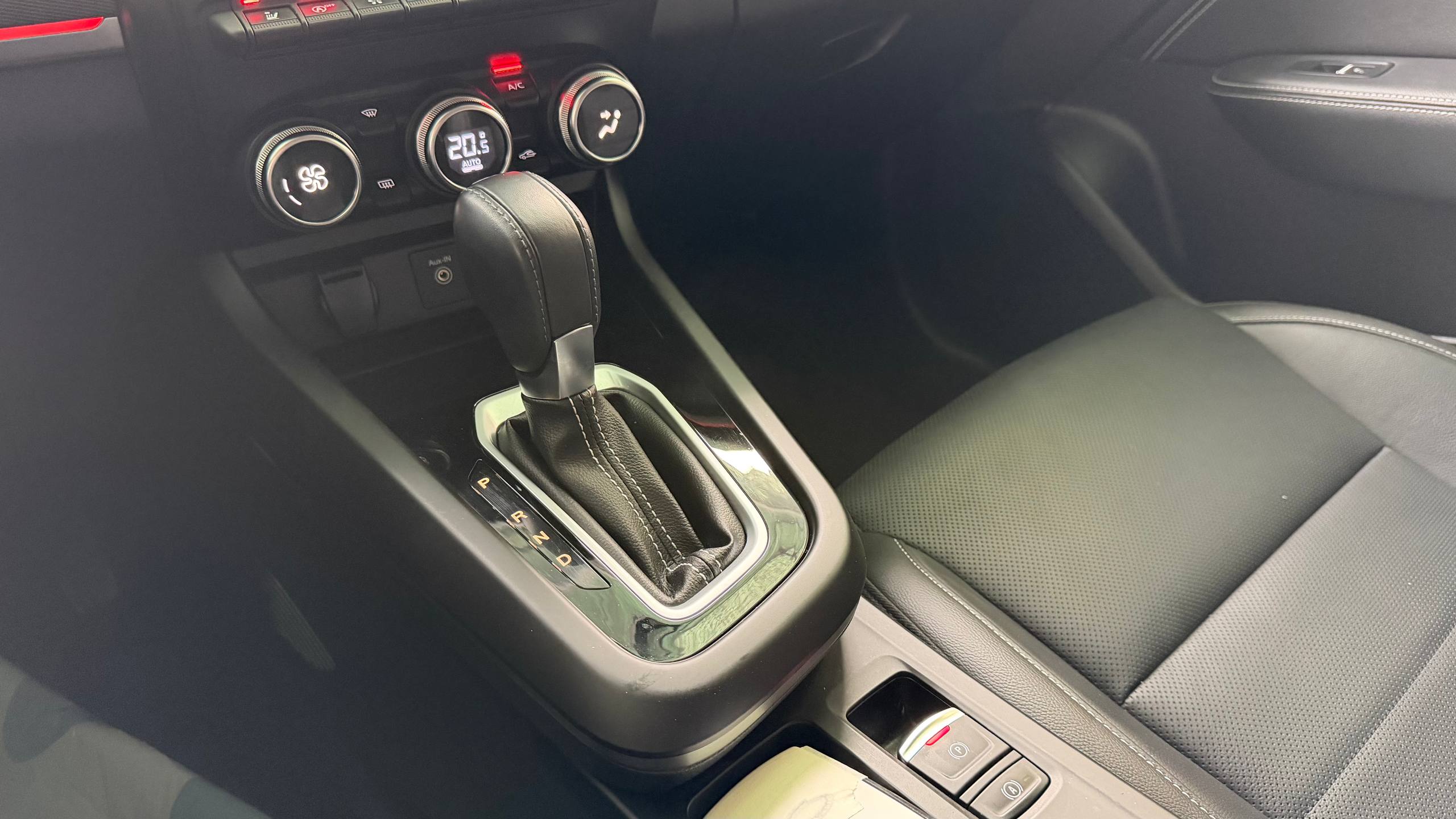 photo_35@19-02-2026_04-49-05