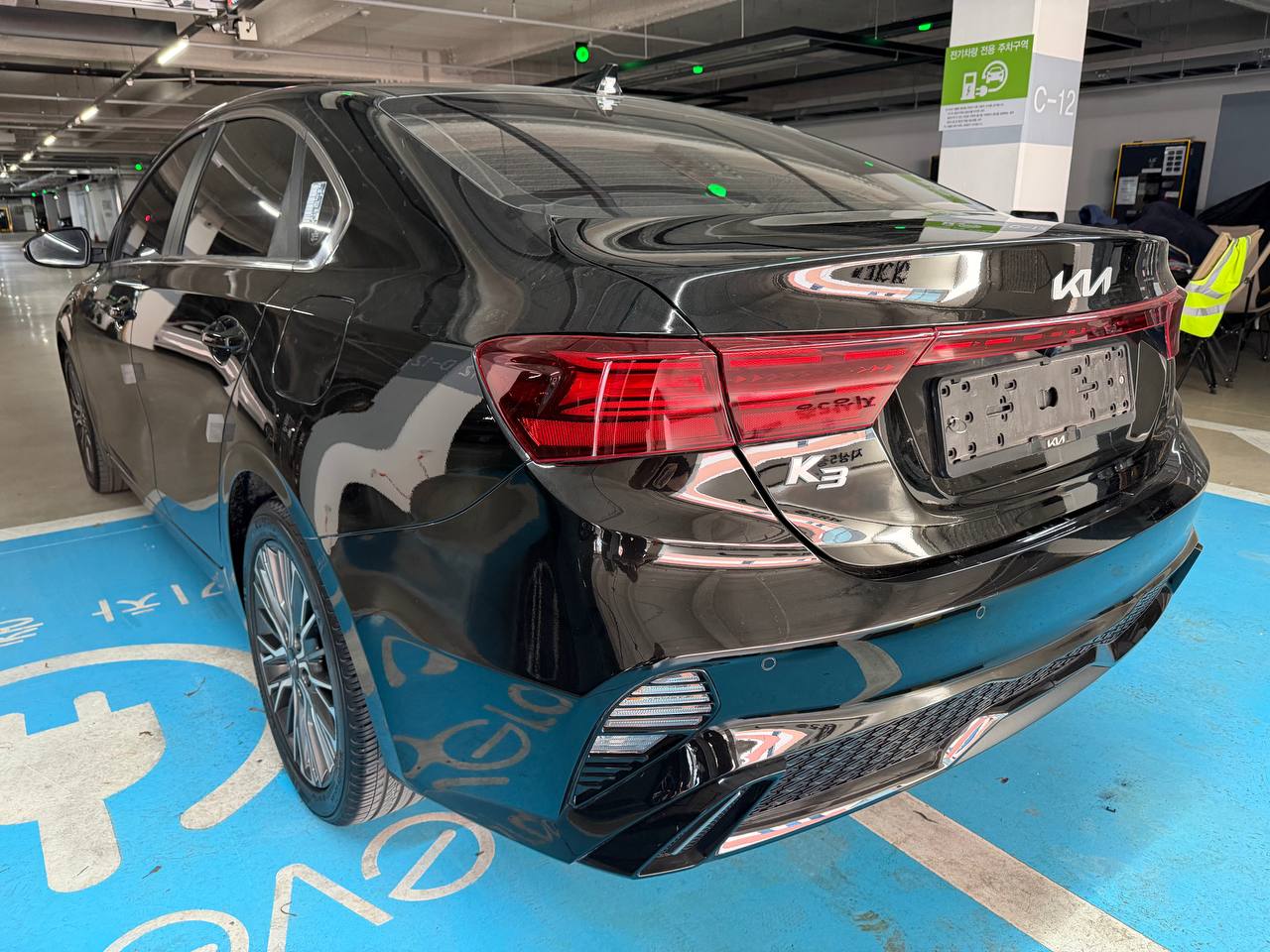 photo_40@23-02-2026_08-58-00