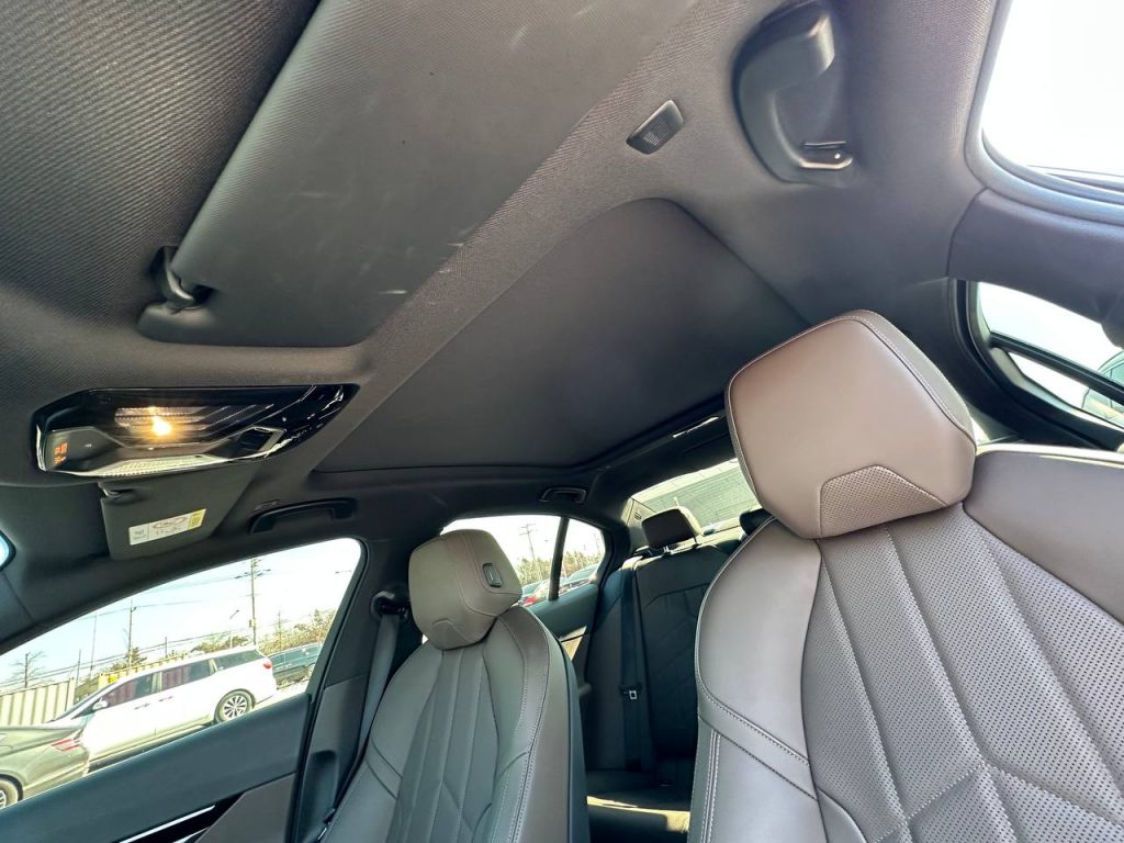 BMW (G60) 520i M Sport