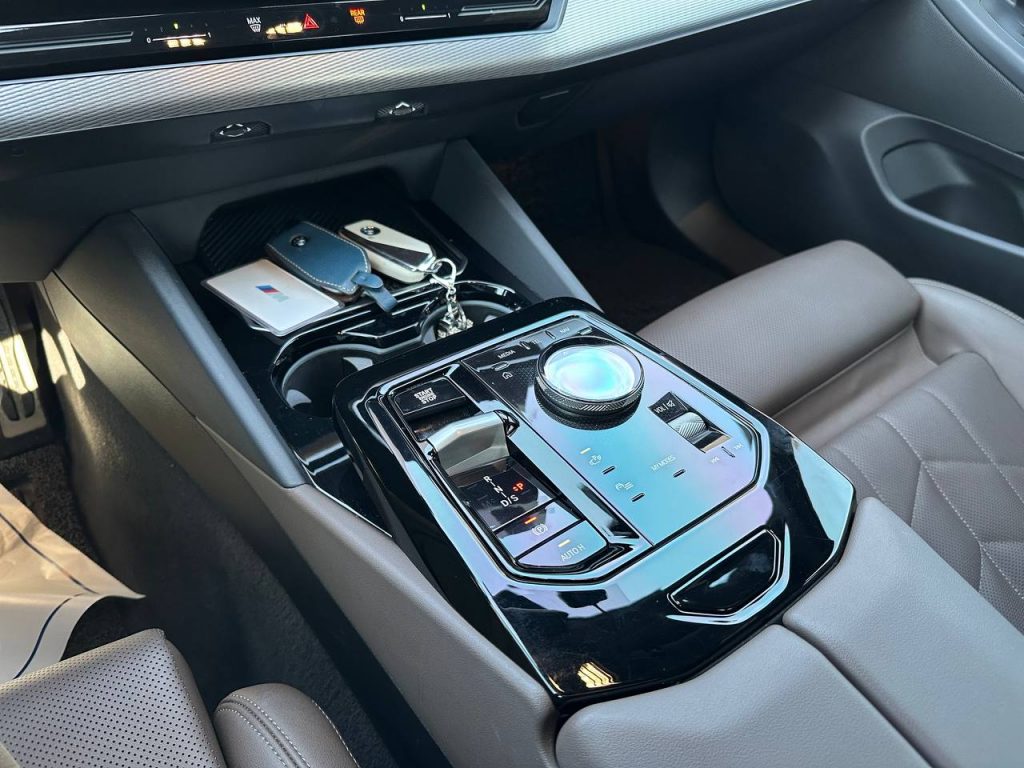 BMW (G60) 520i M Sport