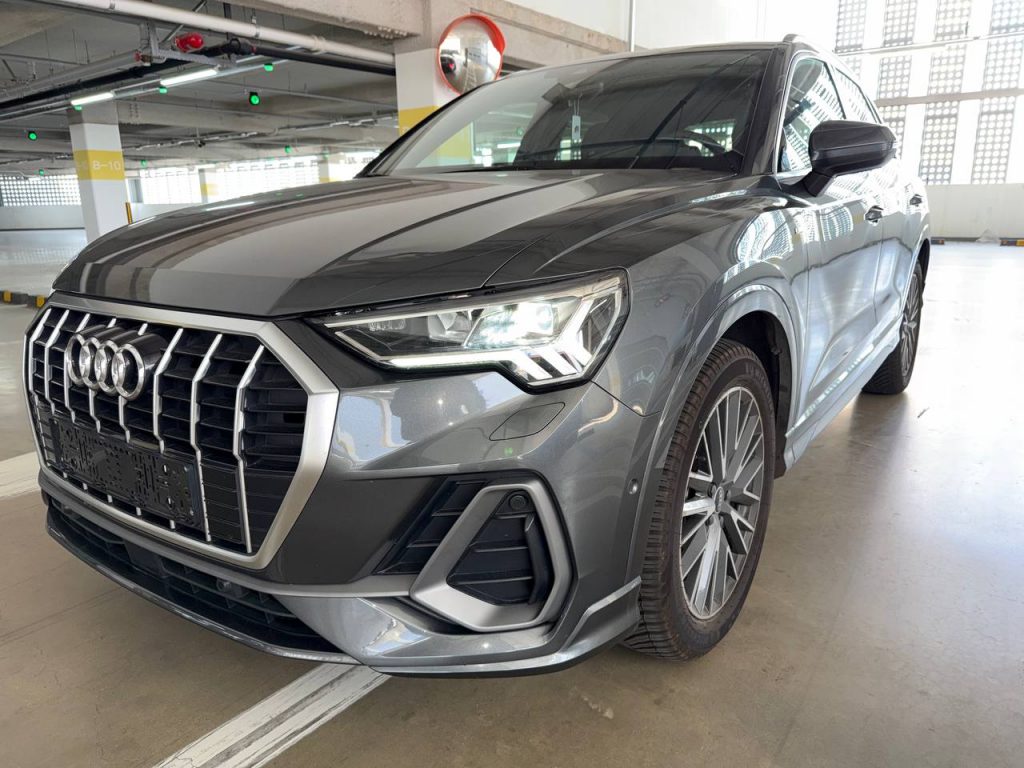 Audi Q3 (F3) 35 TDI Premium