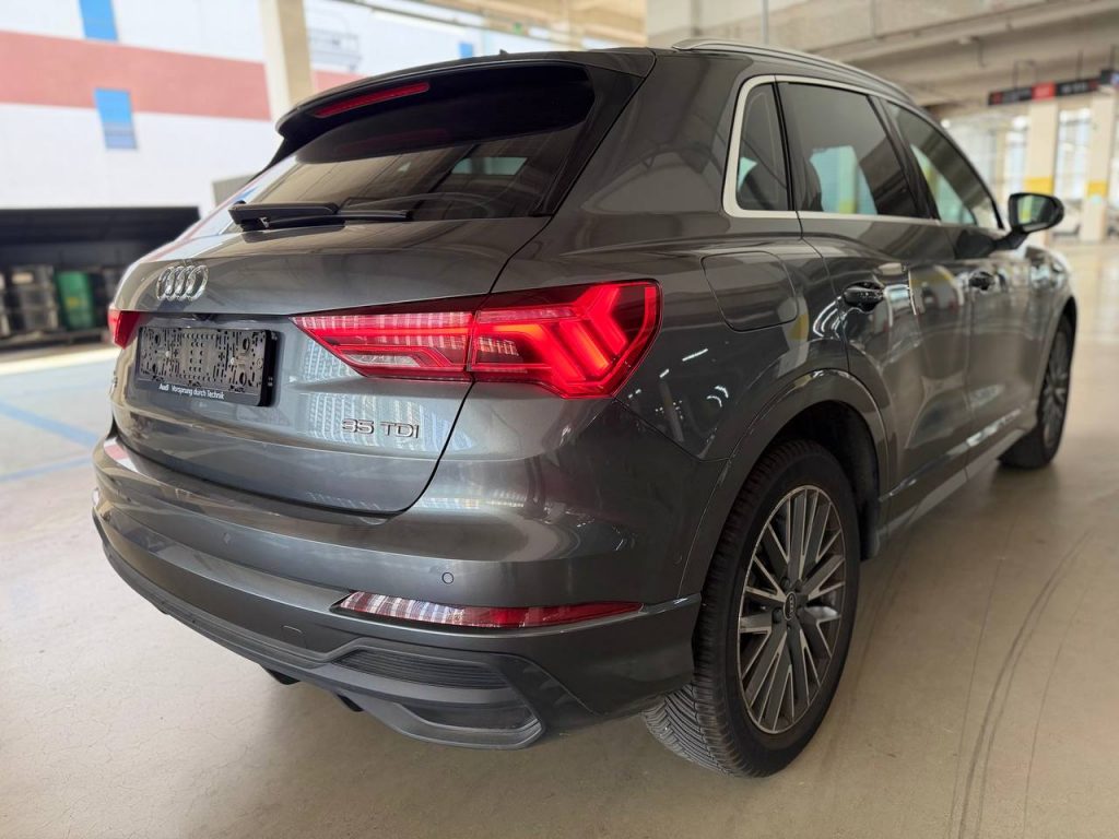 Audi Q3 (F3) 35 TDI Premium