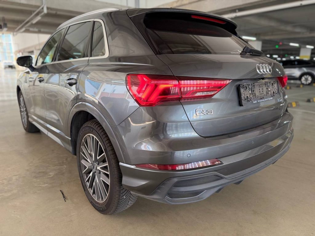 Audi Q3 (F3) 35 TDI Premium