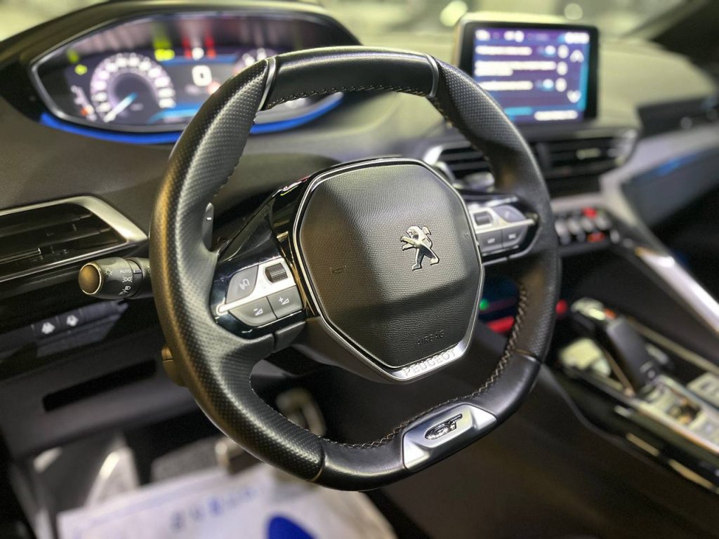 Peugeot 5008 Pure Tech GT