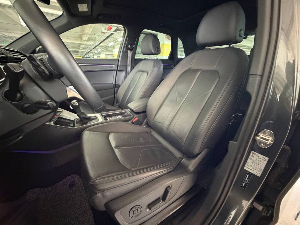 Audi Q3 (F3) 35 TDI Premium