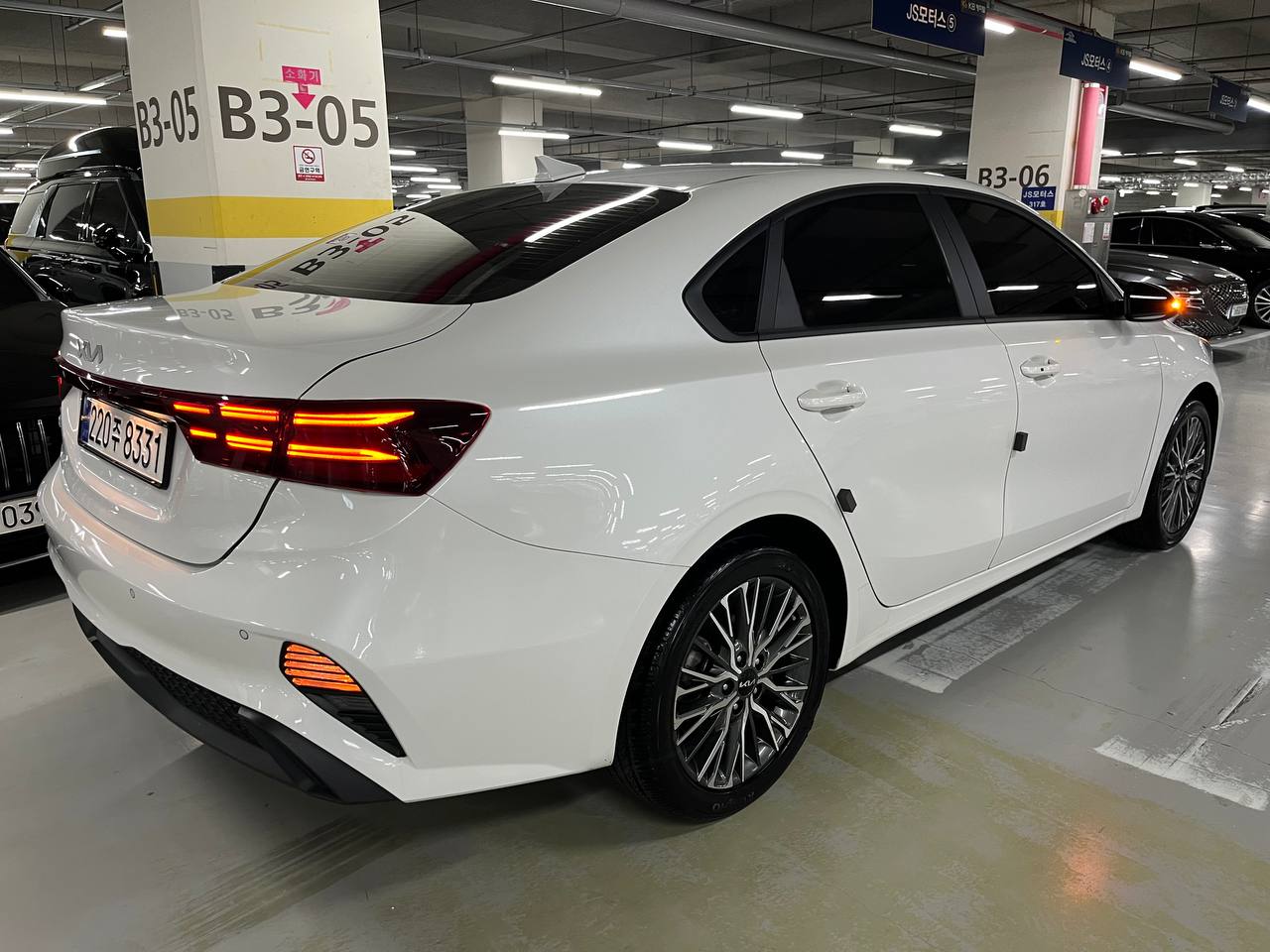 photo_14@20-04-2026_03-48-27