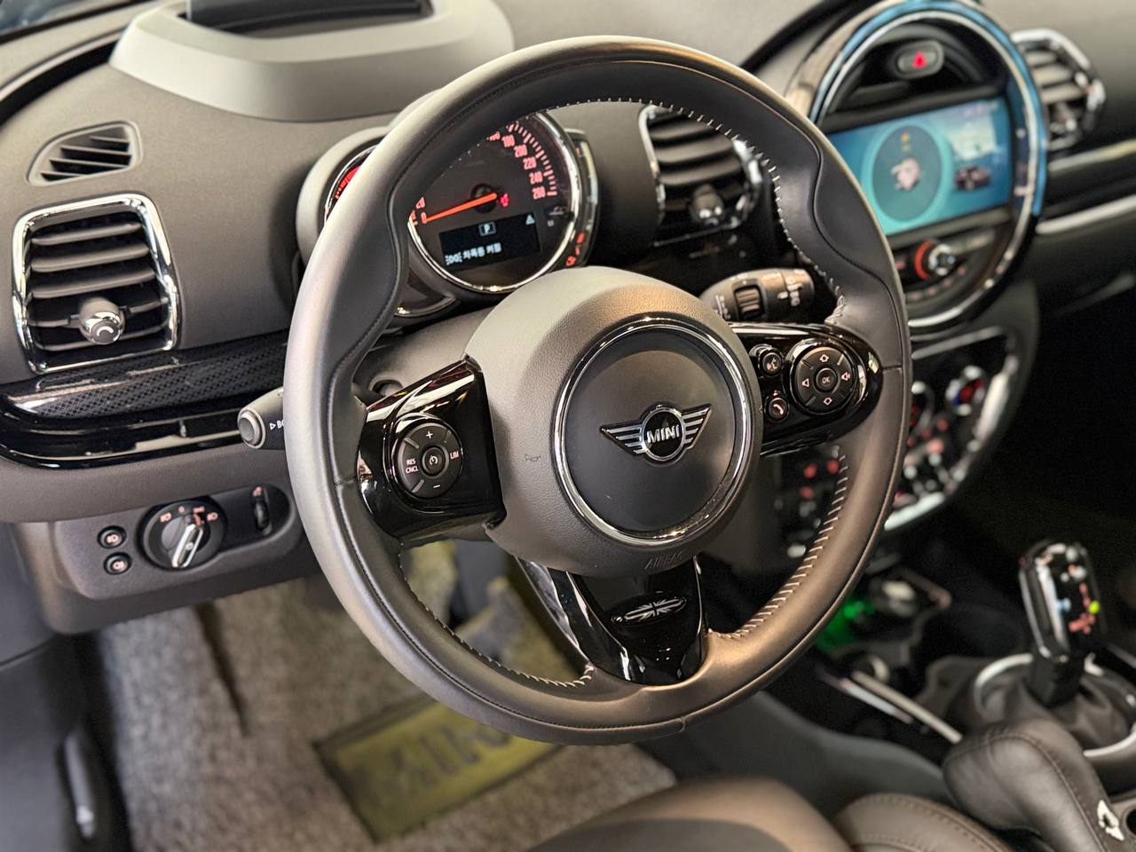 photo_17@07-04-2026_07-49-20