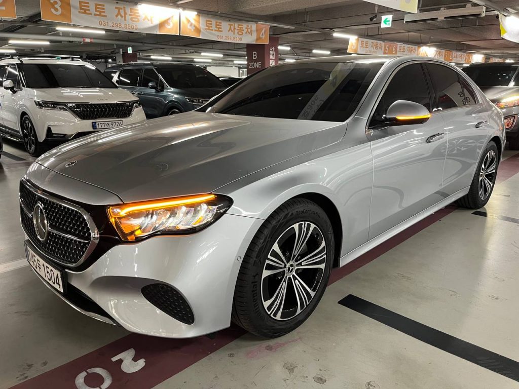 Mercedes Benz E-class W214 E200 Avantgarde