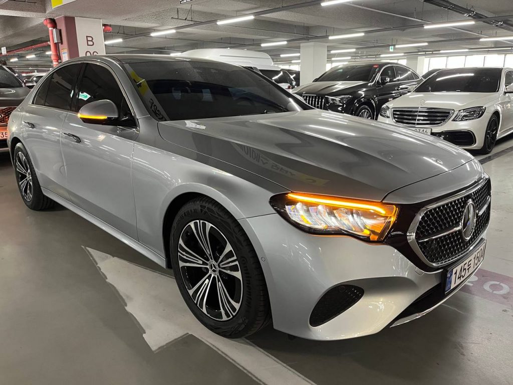Mercedes Benz E-class W214 E200 Avantgarde