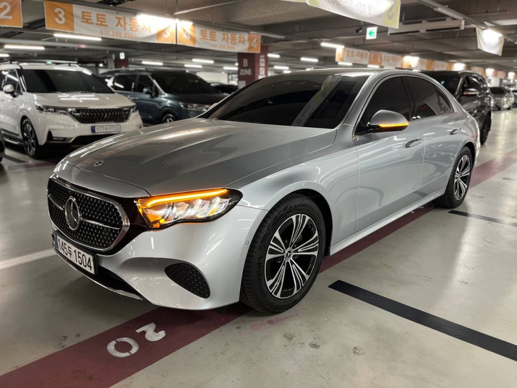Mercedes Benz E-class W214 E200 Avantgarde