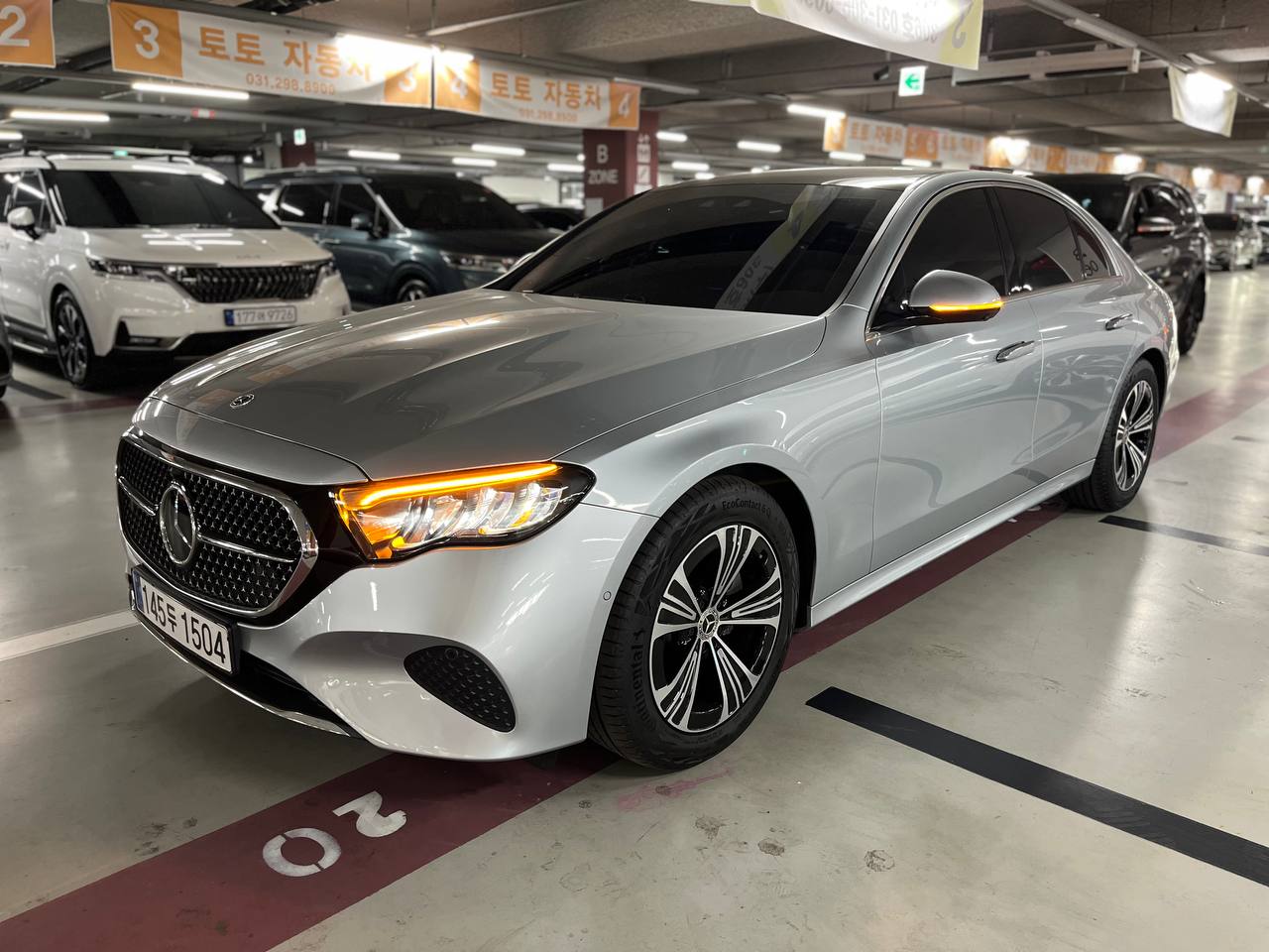 Mercedes Benz E-class W214 E200 Avantgarde