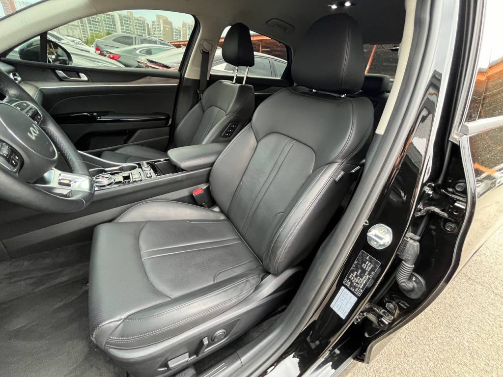 Kia K5 3gen 2.0 Noblesse