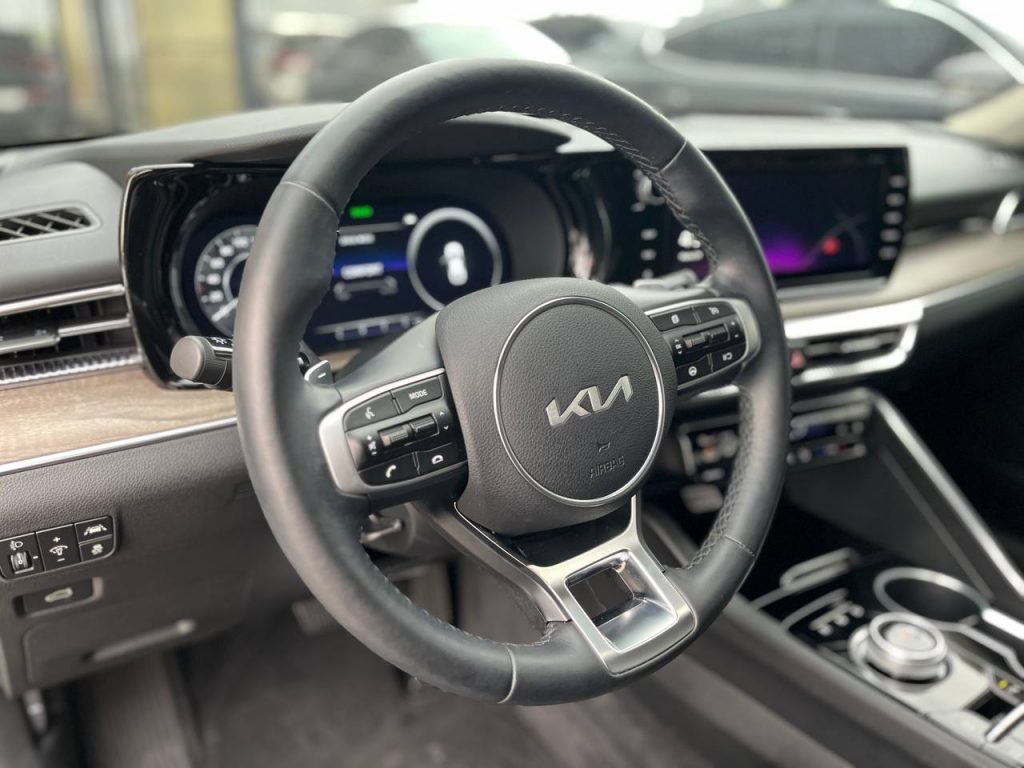 Kia K5 3gen 2.0 Noblesse