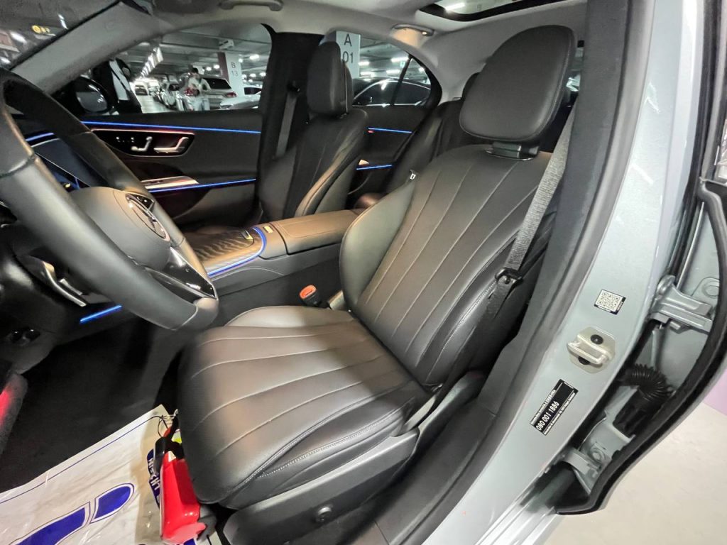 Mercedes Benz E-class W214 E200 Avantgarde