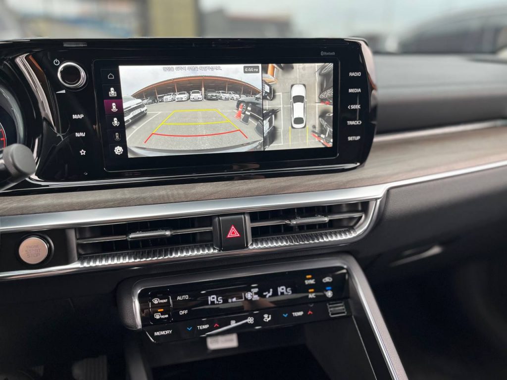 Kia K5 3gen 2.0 Noblesse