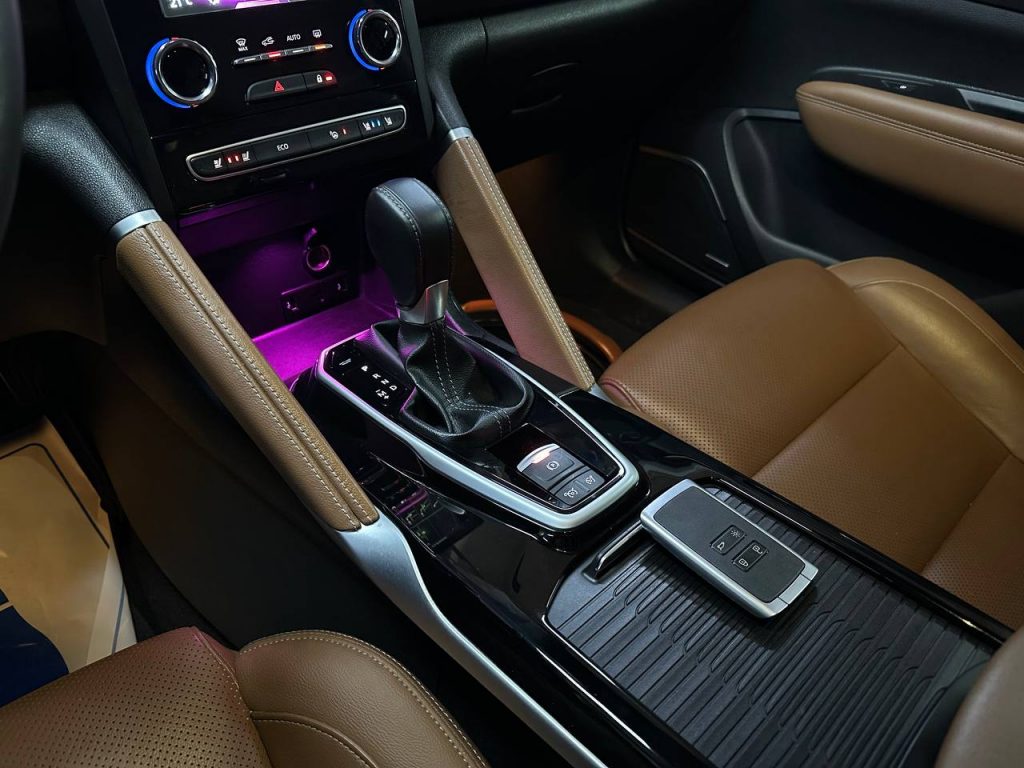 Renault-Samsung The New QM6 2.0 2WD GDe RE Signature