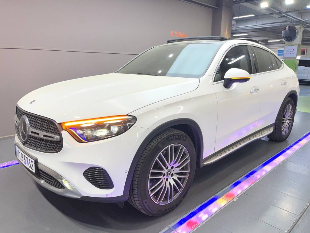 Mercedes Benz GLC-class GLC300 4MATIC Avantgarde Coupe
