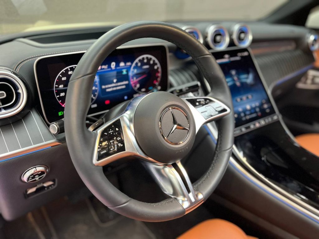 Mercedes Benz GLC-class GLC300 4MATIC Avantgarde Coupe