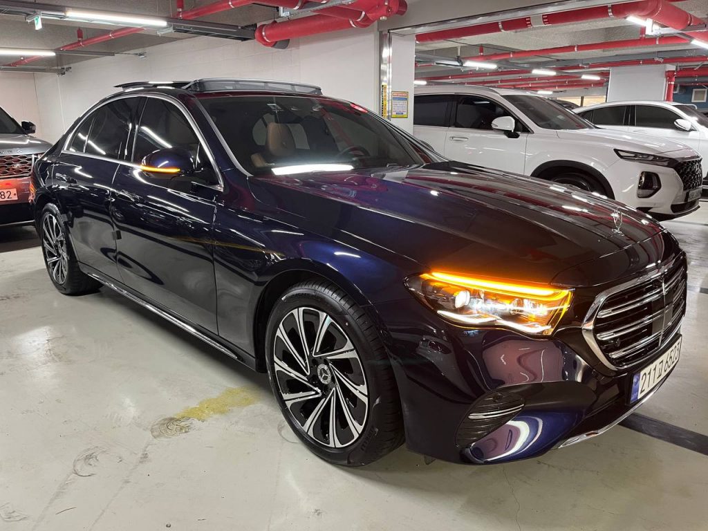 Mercedes Benz E-class W214 E300