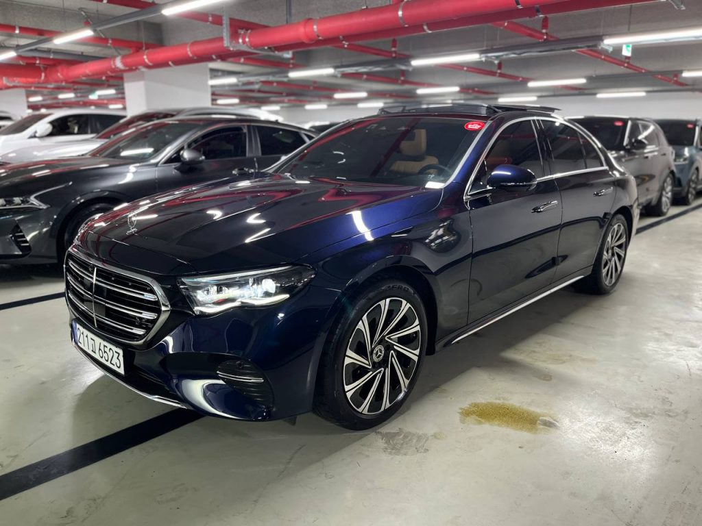 Mercedes Benz E-class W214 E300