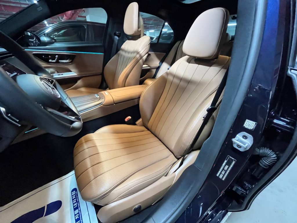 Mercedes Benz E-class W214 E300