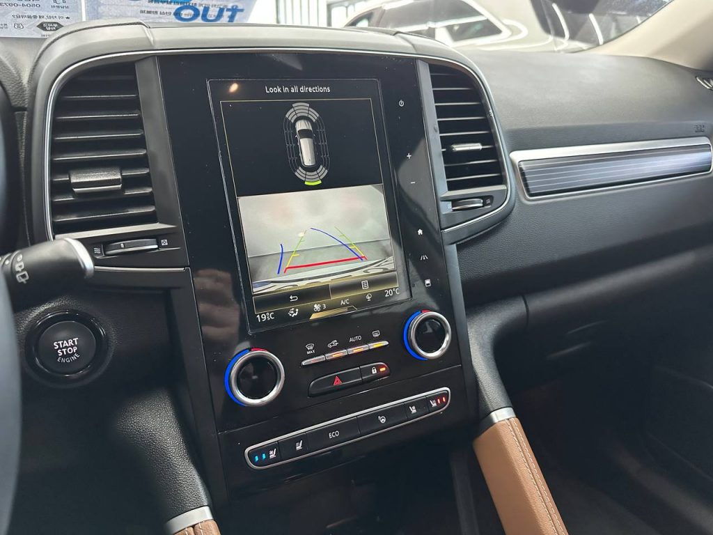 Renault-Samsung The New QM6 2.0 2WD GDe RE Signature