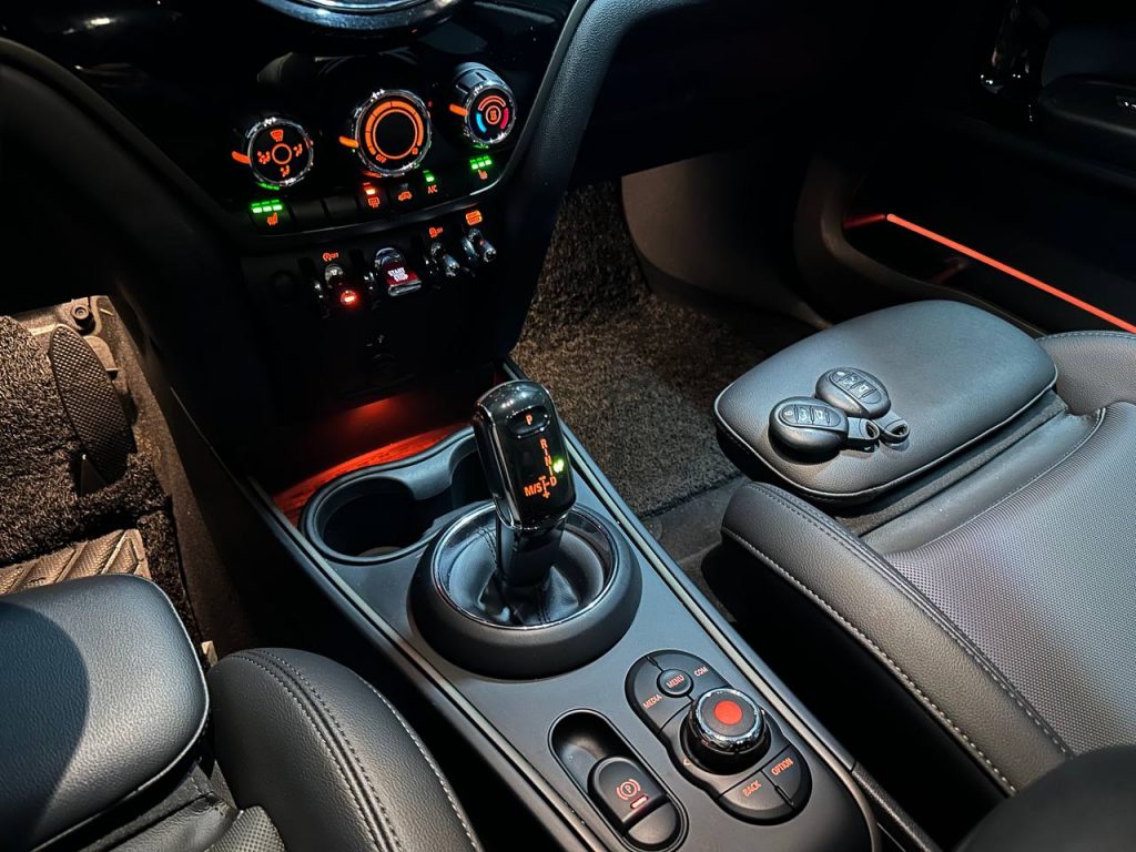 Mini Cooper D Countryman ALL4 Classic 2 gen.