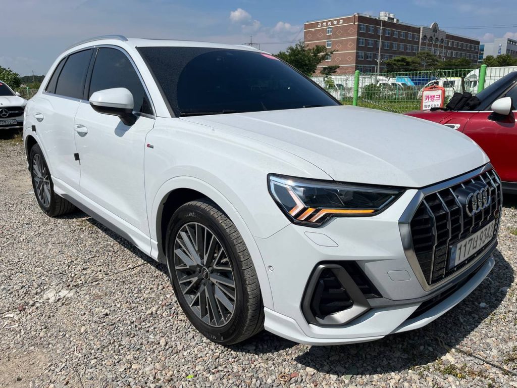 Audi Q3 (F3) 35 TDI Premium