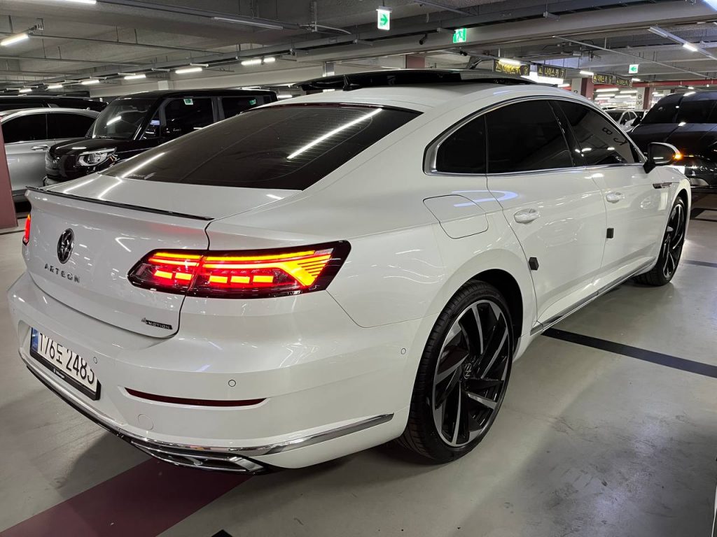 Volkswagen Arteon 2.0 TDI R-Line 4 Motion