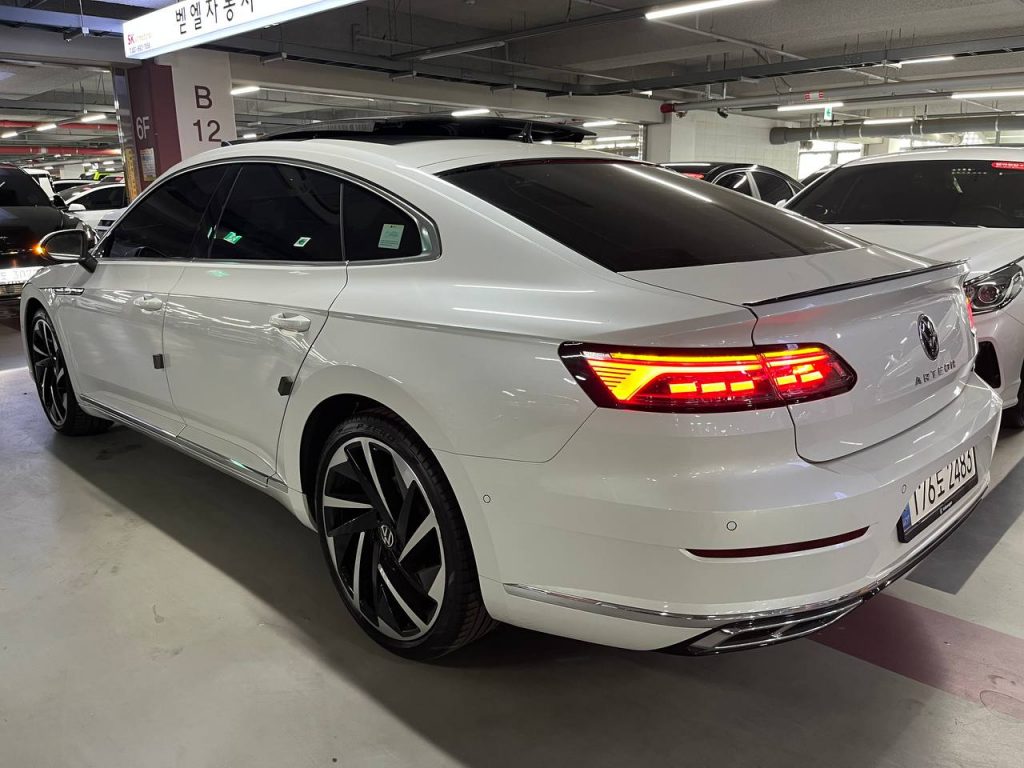 Volkswagen Arteon 2.0 TDI R-Line 4 Motion