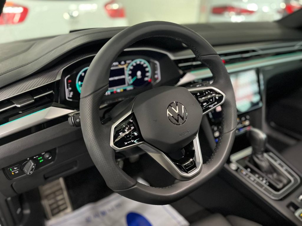 Volkswagen Arteon 2.0 TDI R-Line 4 Motion