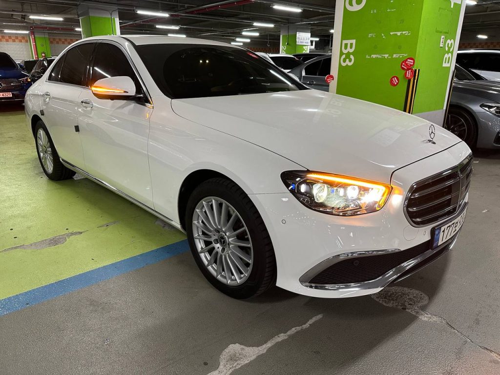 Mercedes Benz E-class W213 E220d 4MATIC Exclusive