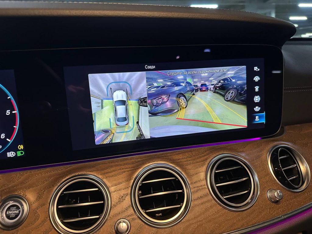 Mercedes Benz E-class W213 E220d 4MATIC Exclusive