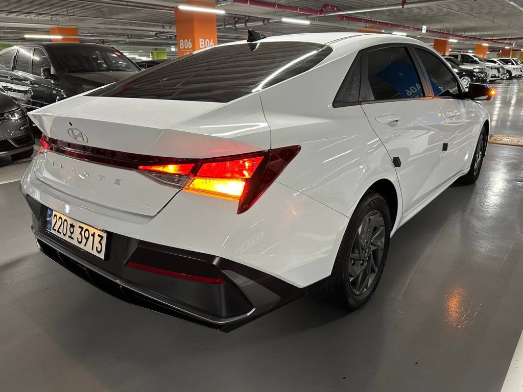 Hyundai The New Avante (CN7) 1.6 Modern
