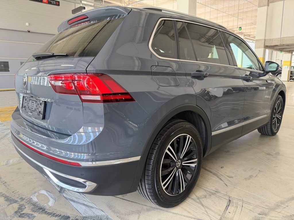 Volkswagen Tiguan 2 gen 2.0 TDI Premium
