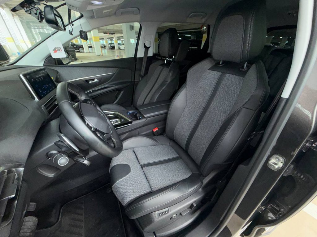 Peugeot 5008 1.5 BlueHDi Allure