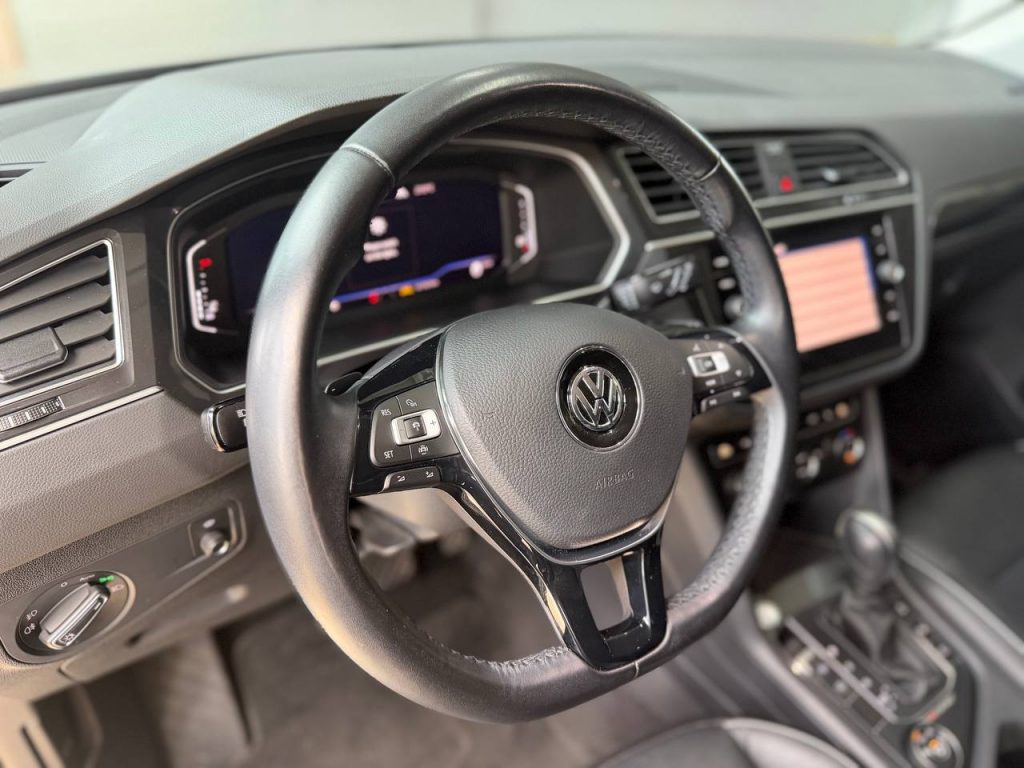 Volkswagen Tiguan 2 gen 2.0 TDI Prestige 4MOTION