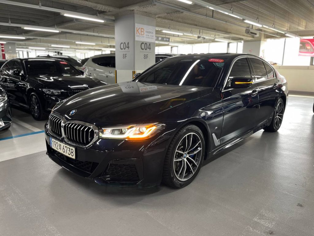 BMW (G30) 520i M Sport