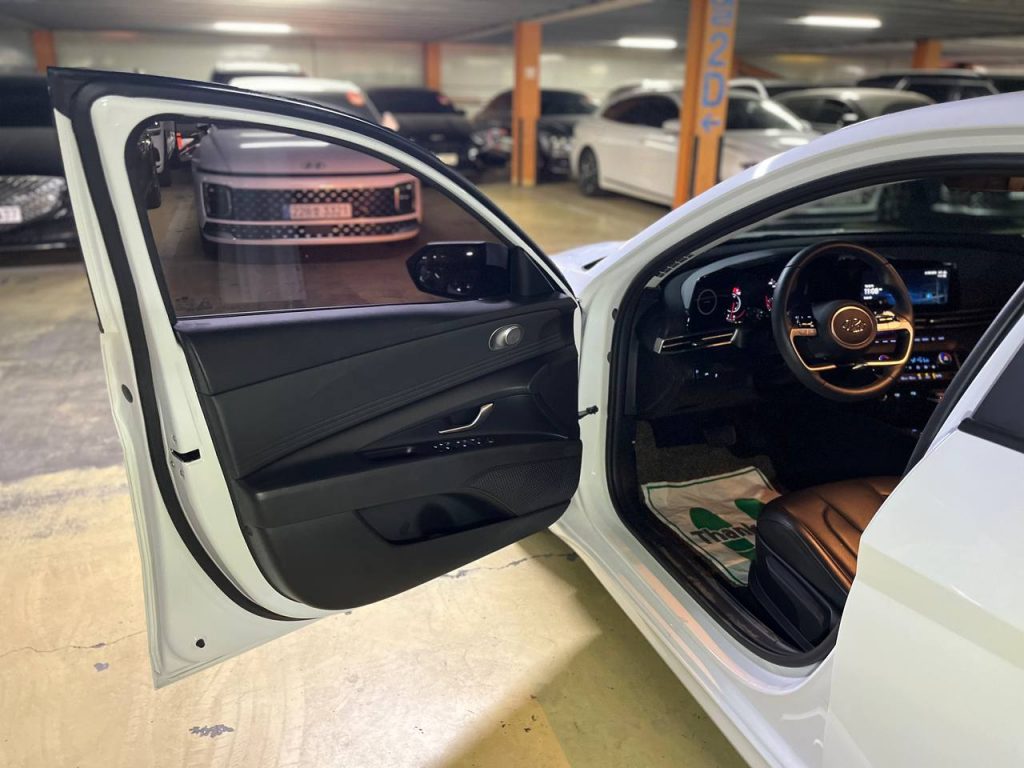 Hyundai The New Avante (CN7) 1.6 Modern