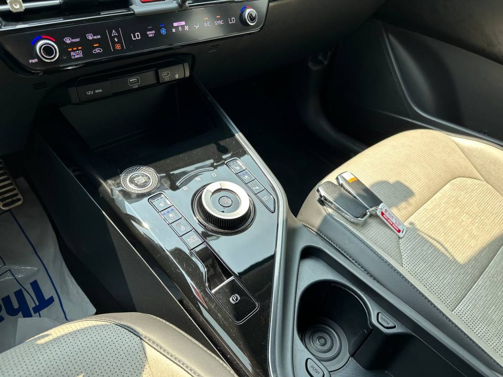 Kia All New Niro HEV Signature