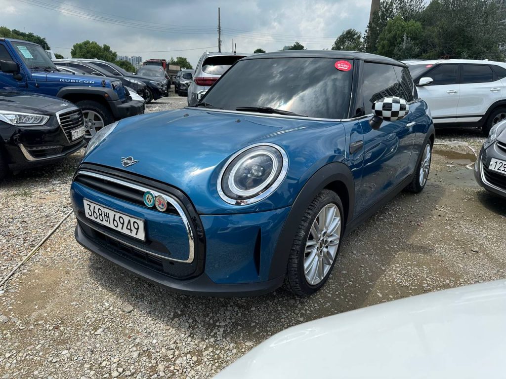Mini Cooper 3 gen Classic Plus Launch Pack