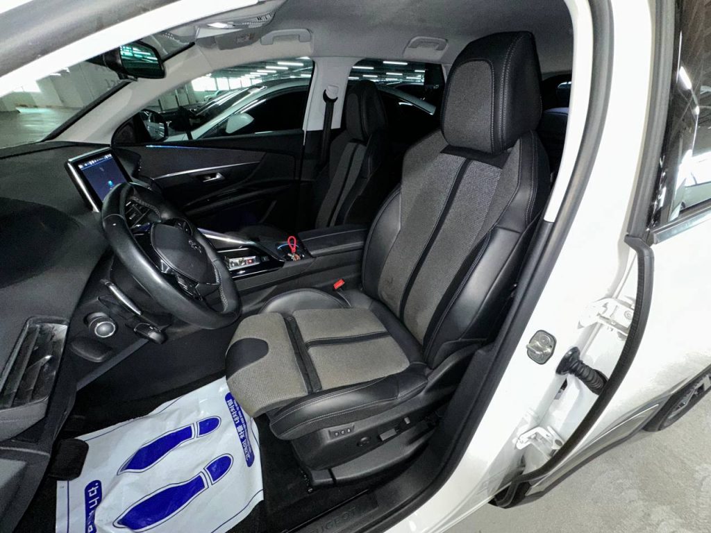 Peugeot 3008 1.6 BlueHDi Allure
