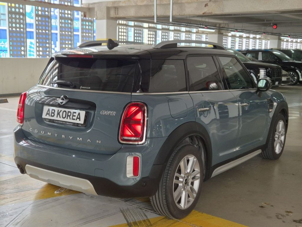Mini Cooper Countryman 2nd gen HIGH