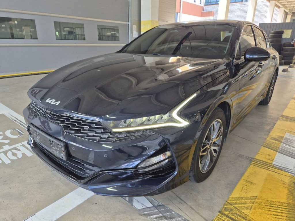 Kia K5 3gen 2.0 Noblesse