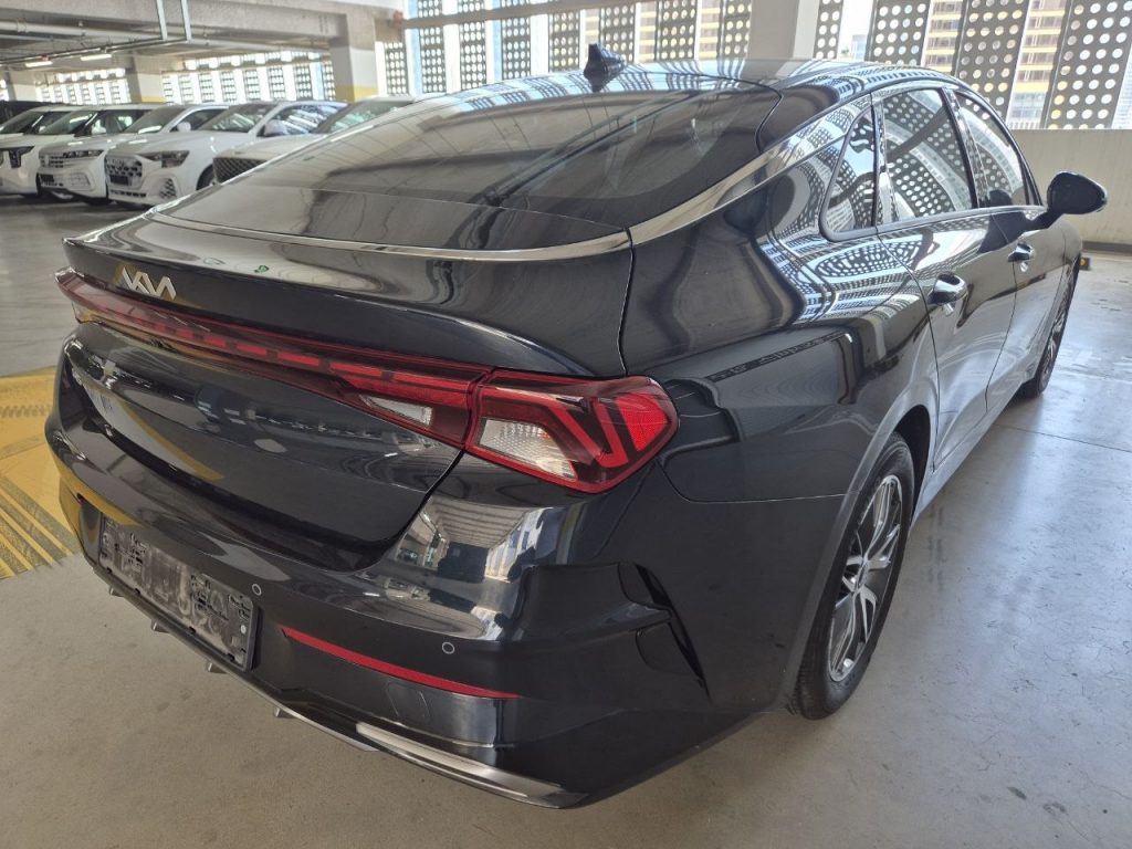 Kia K5 3gen 2.0 Noblesse