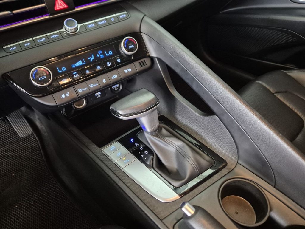 Hyundai The New Avante (CN7) 1.6 Modern